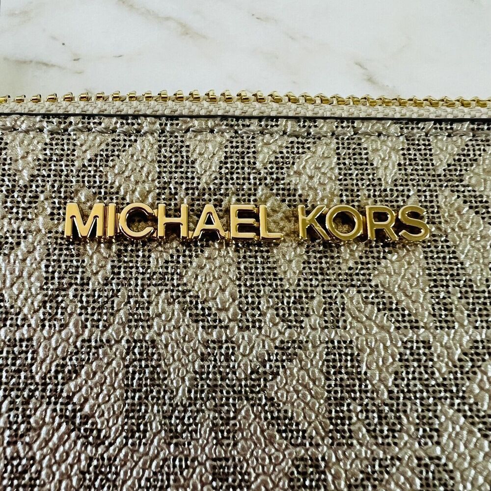 MICHAEL KORS Jet Set Travel Pale Gold Leather Double Zip Wallet Wristlet - Picture 2 of 7